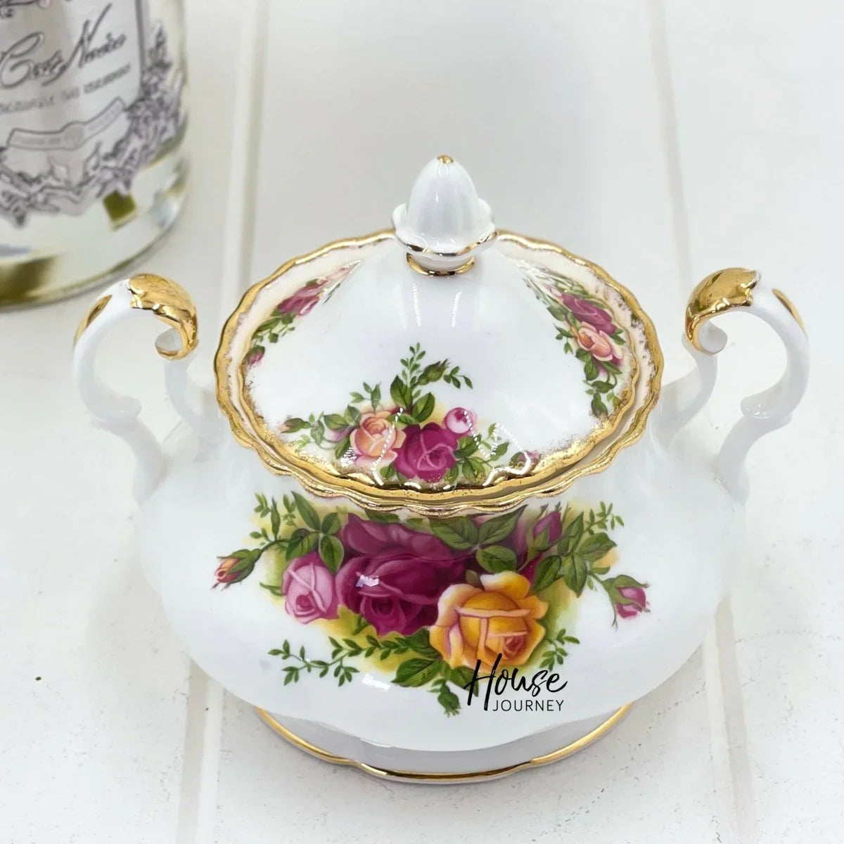 Royal Albert Old Country Roses Covered Sugar Bowl - Complete with Lid Made in England - Exquisite Homewares 