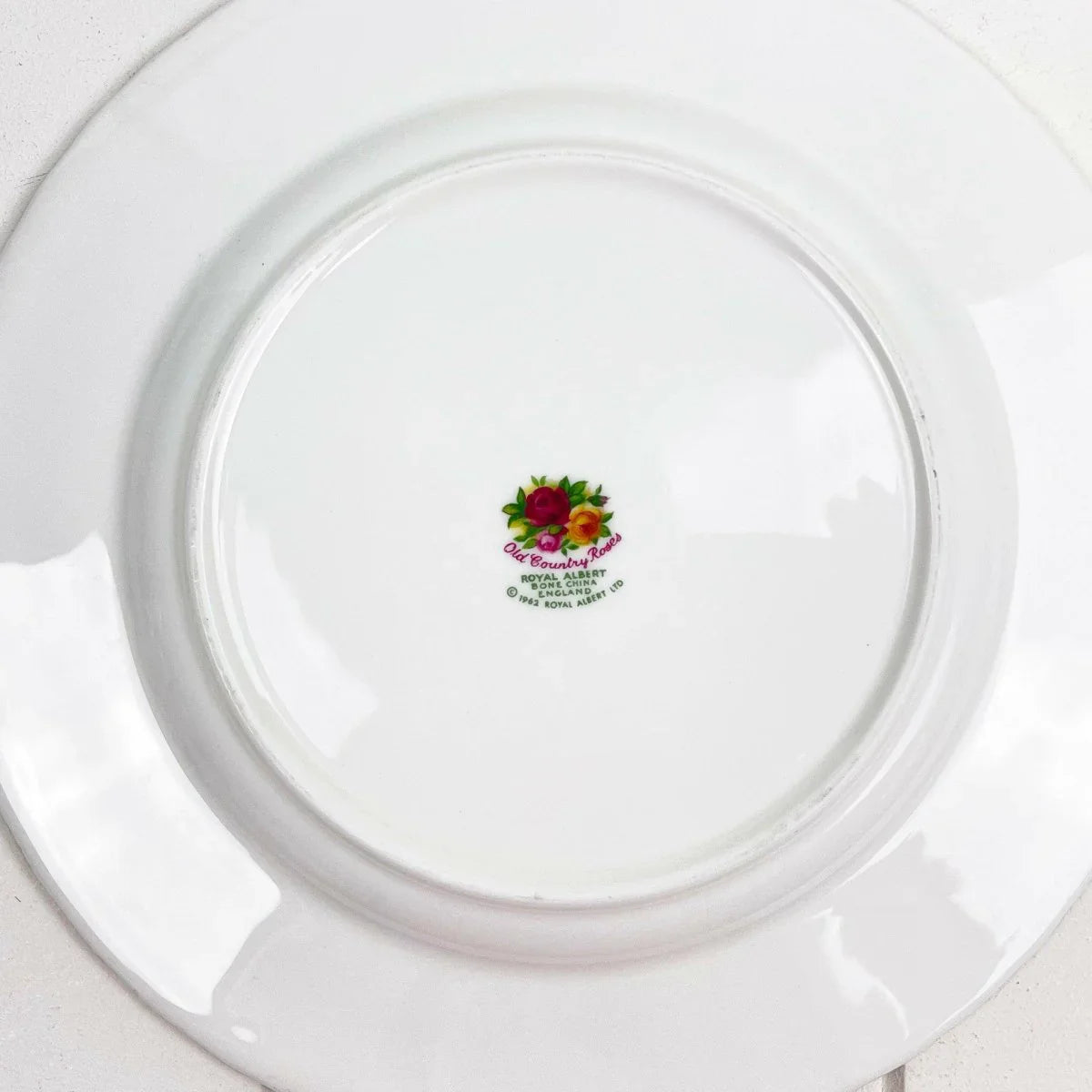 Royal Albert Vintage Old Country Roses Entree Plate - Exquisite Homewares 