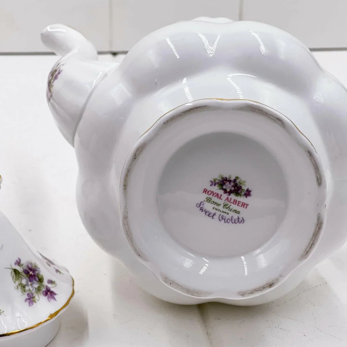Royal Albert Vintage Sweet Violets Medium Coffee Pot - Exquisite Homewares 