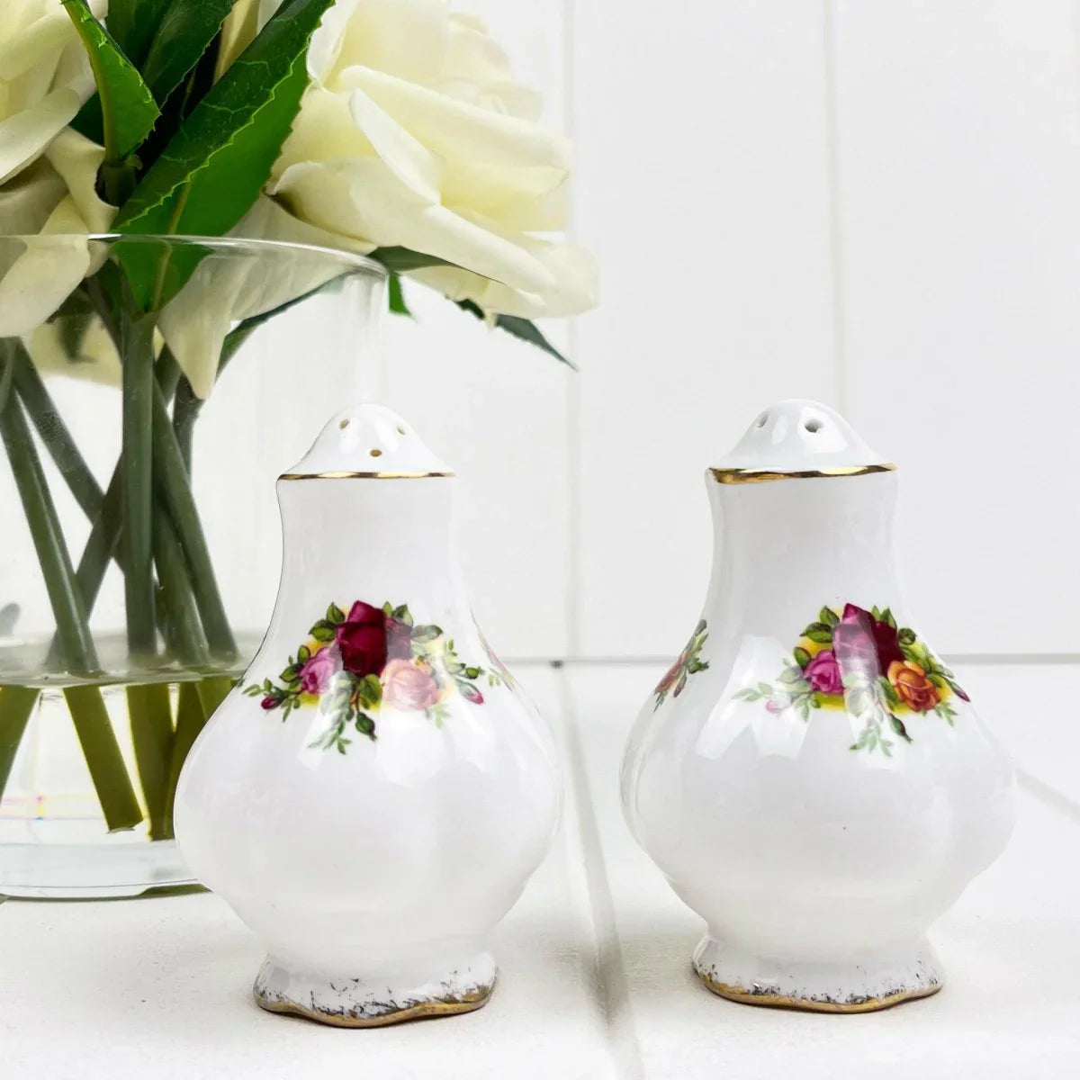 Royal Albert Vintage Unbranded Old Country Roses Montrose Salt and Pepper Shakers - Exquisite Homewares 