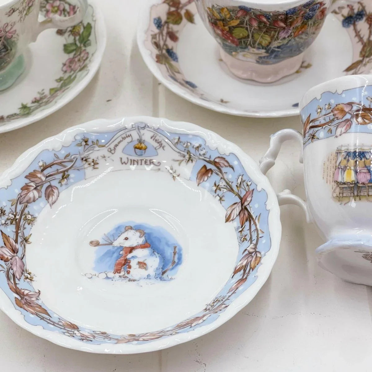 Royal Doulton Brambly Hedge Seasons Duo - Winter - Exquisite Homewares 