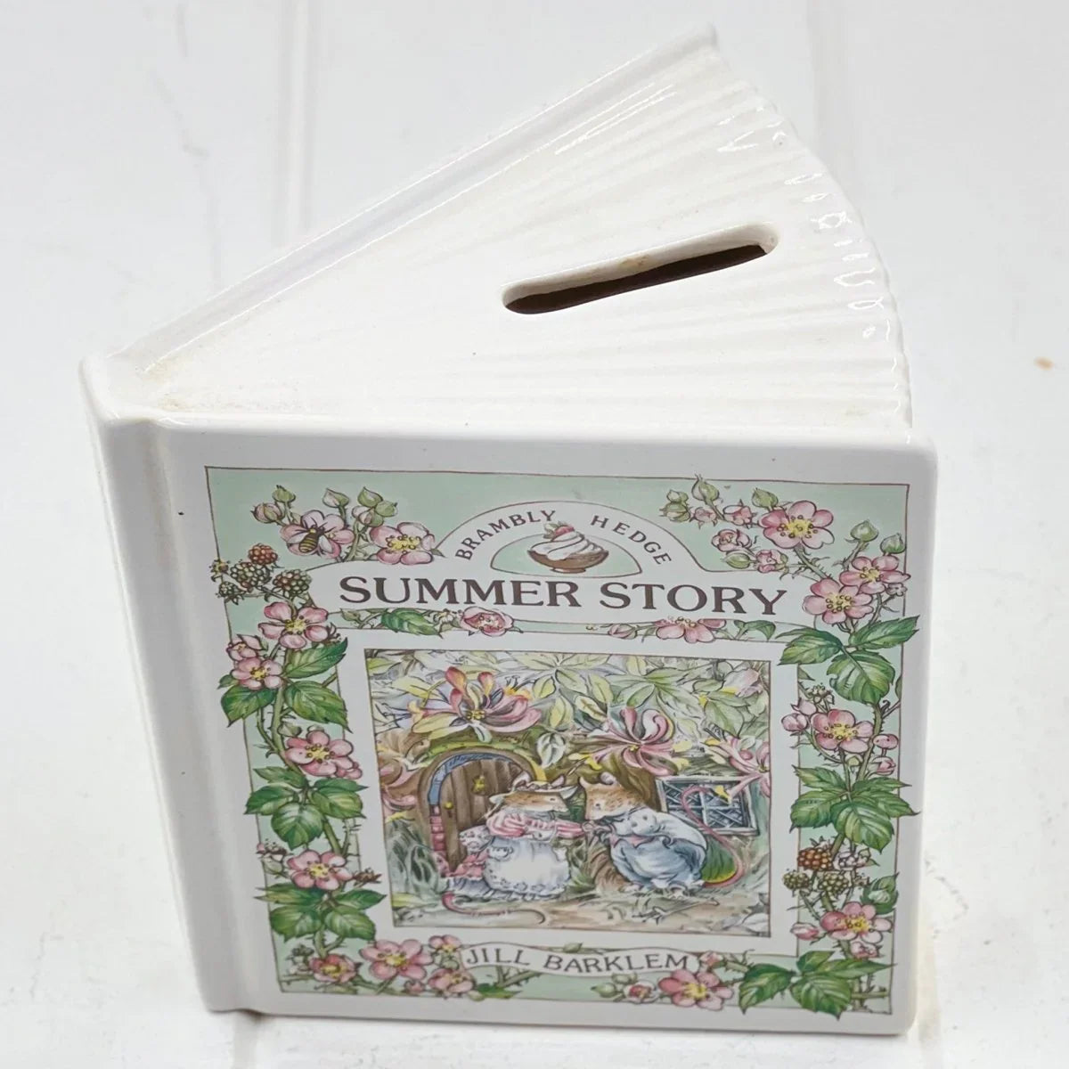Royal Doulton Brambly Hedge Summer Savings Book 13x11x9cm - Jill Barklem 1989 - Exquisite Homewares 