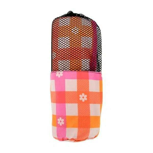 Sand Free Beach Towel - Daisy - Exquisite Homewares 