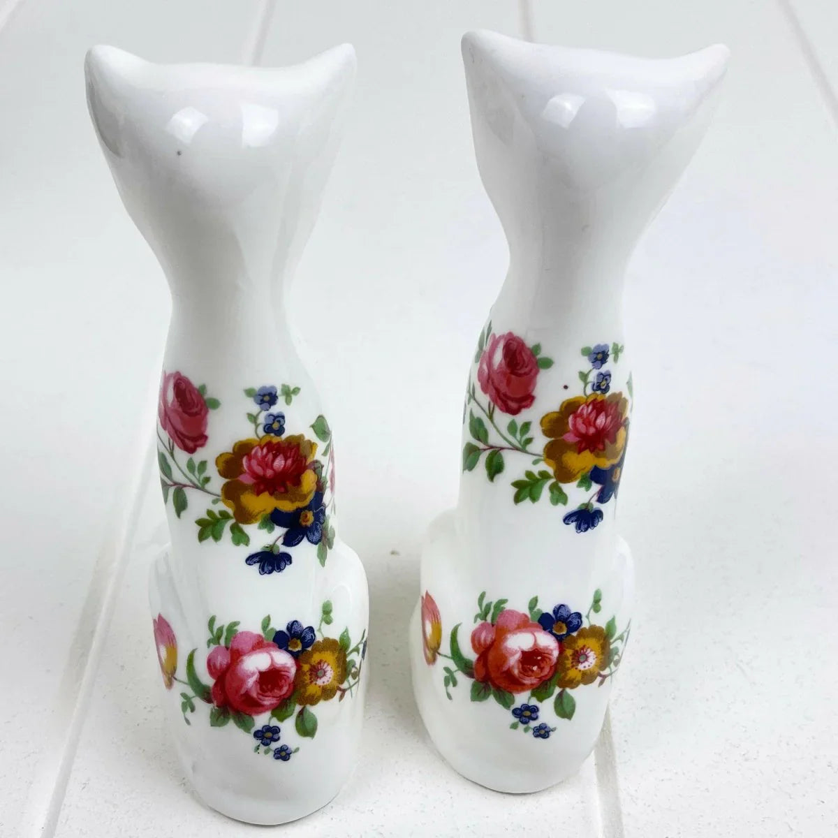 Staffordshire Vintage Pair of Floral Cats - Exquisite Homewares 