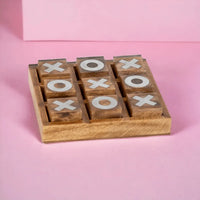 Vintage Charm Noughts and Crosses Set - Exquisite Homewares 