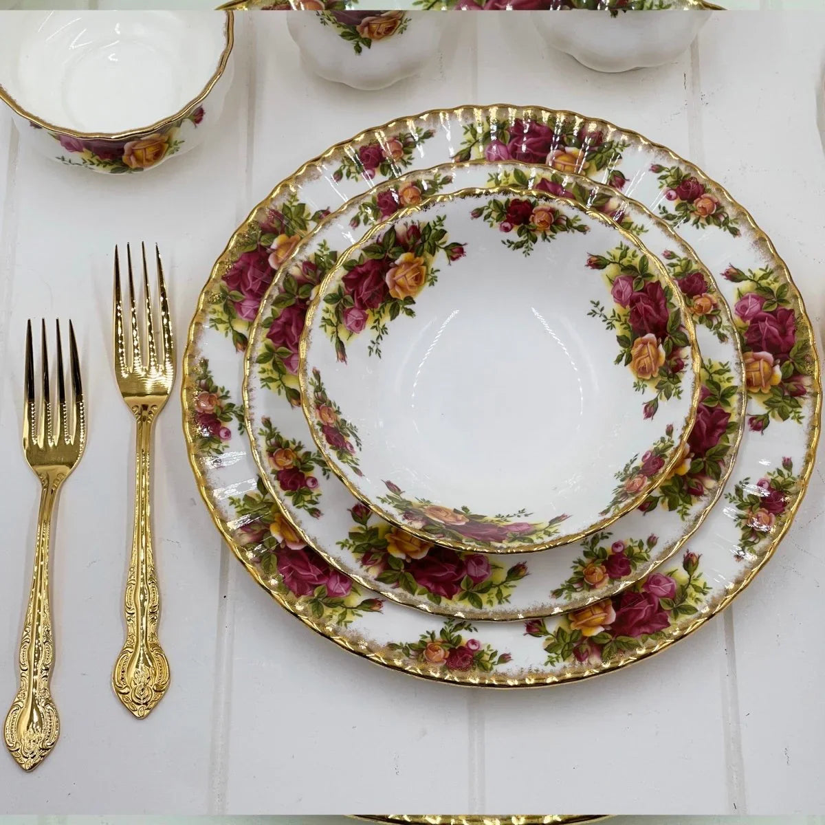 Vintage Rodd 24carat Gold Plated "Golden Glory" 6 person Cutlery Set with Serving Accessories - Exquisite Homewares 