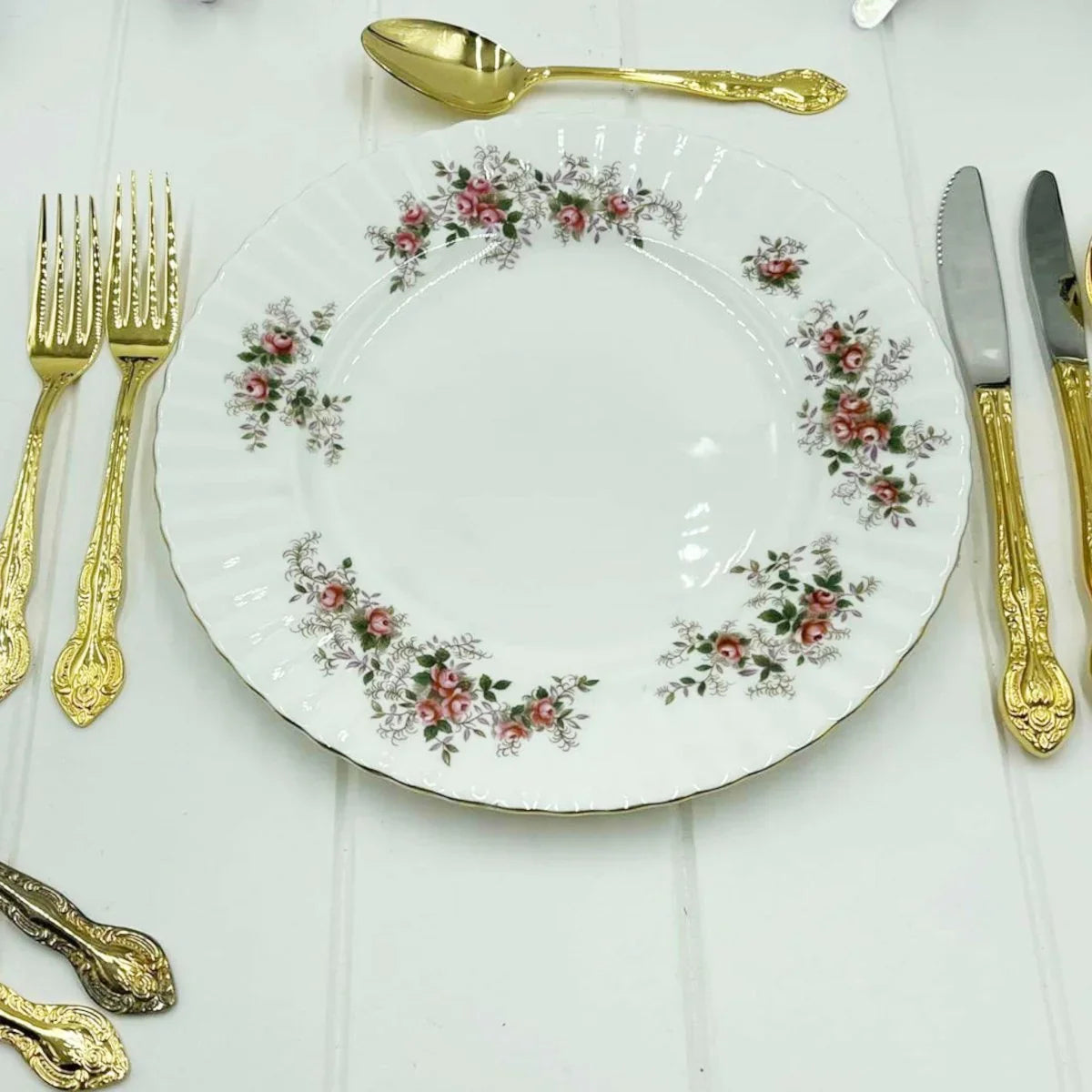 Vintage Rodd 24carat Gold Plated "Golden Glory" 6 person Cutlery Set with Serving Accessories - Exquisite Homewares 