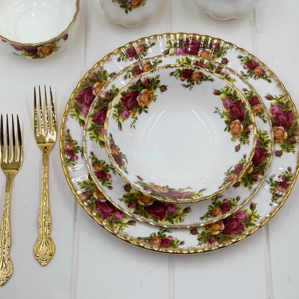 Vintage Rodd 24carat Gold Plated "Golden Glory" 6 person Cutlery Set with Serving Accessories - Exquisite Homewares 