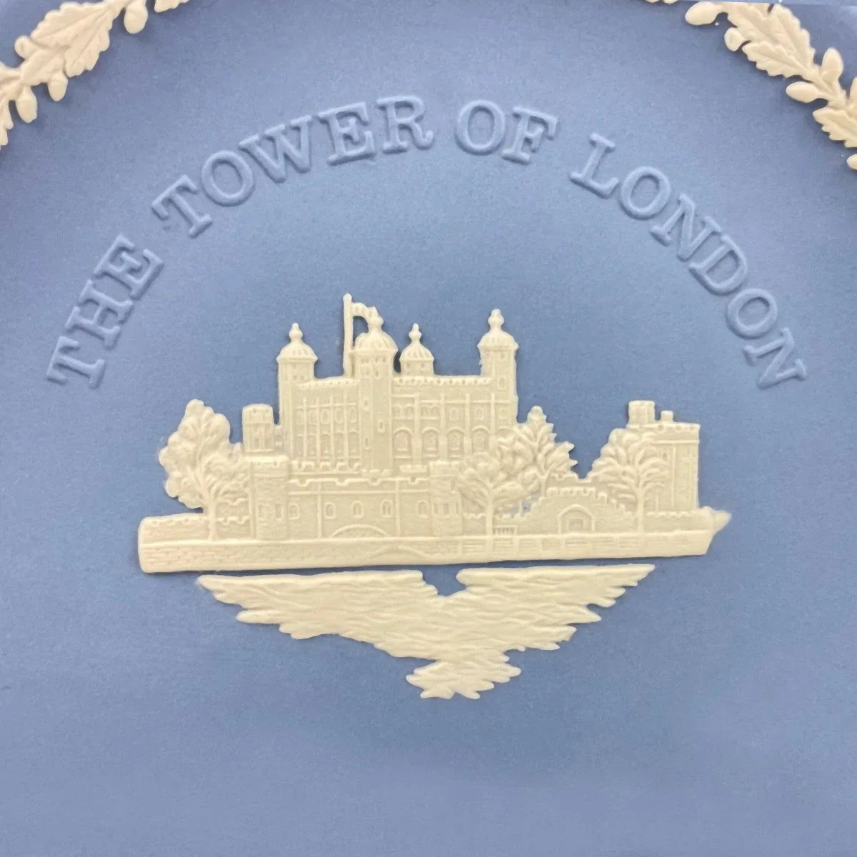 Wedgewood Jasperware Tower of London 1078 - 1978 Plate - Exquisite Homewares 