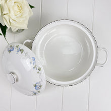 Load image into Gallery viewer, Royal Albert For all Seasons - Morning Flower Vegetable Tureen
