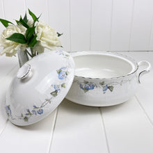 Load image into Gallery viewer, Royal Albert For all Seasons - Morning Flower Vegetable Tureen
