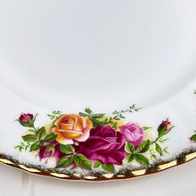 Load image into Gallery viewer, Royal Albert Vintage Old Country Roses Entree Plate
