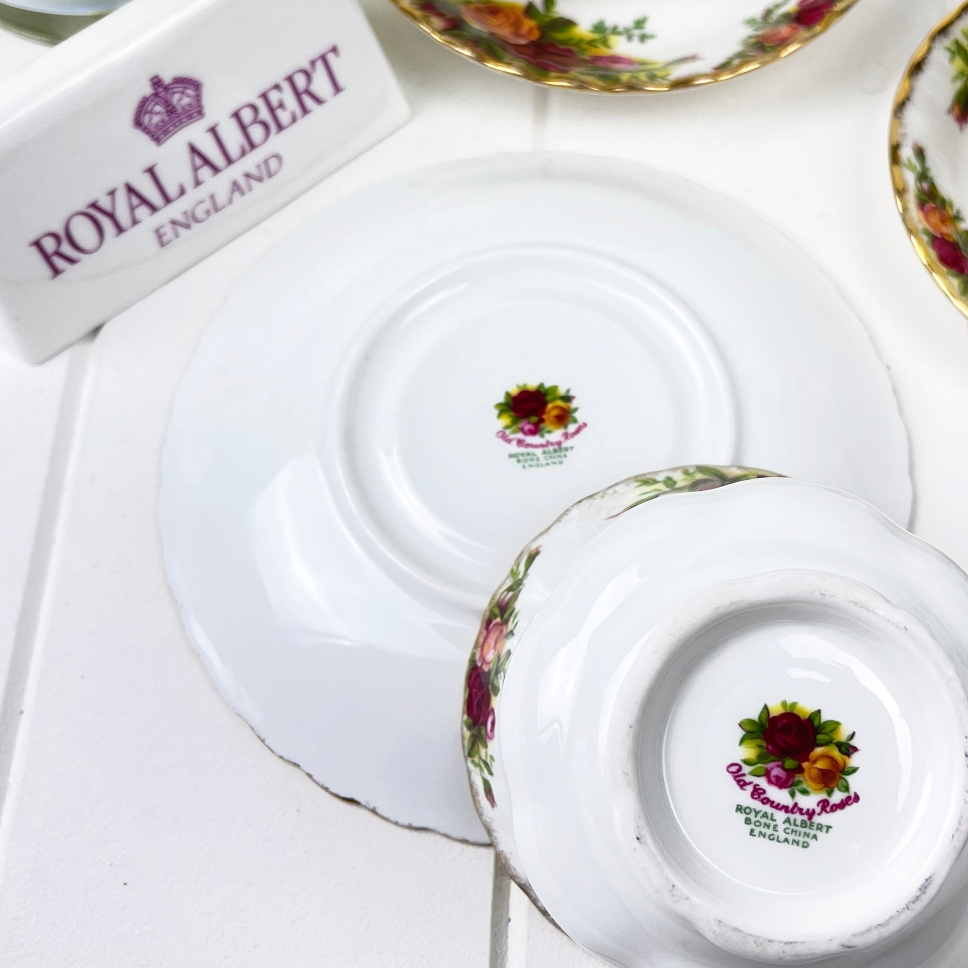 Royal Albert Vintage Old Country Roses Large Breakfast / Gentleman's Cup Duo