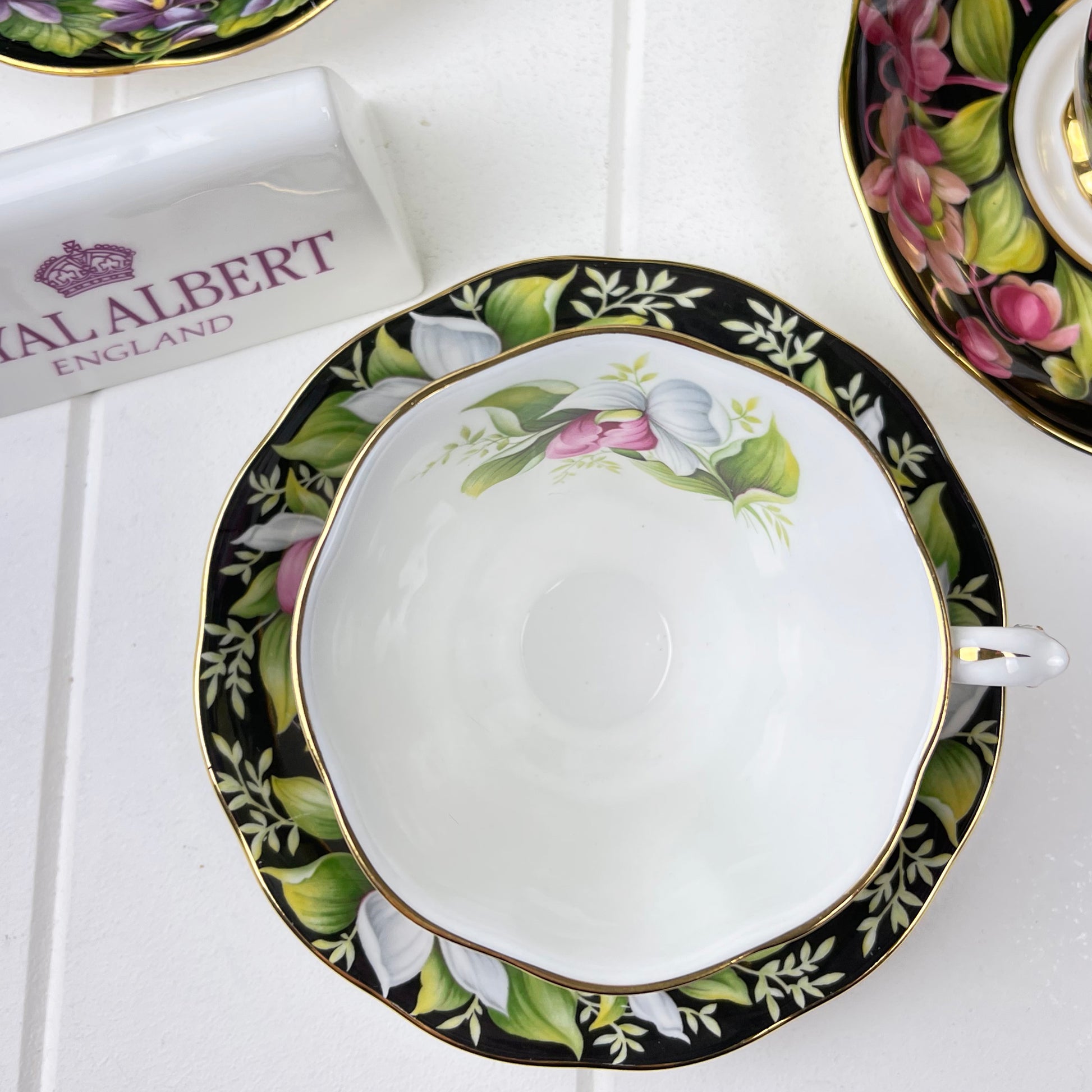 Royal Albert Vintage Provincial Flowers -Ladies Slipper Duo