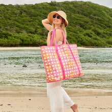 Load image into Gallery viewer, Annabel Trends Jumbo Beach Bag - Daisy
