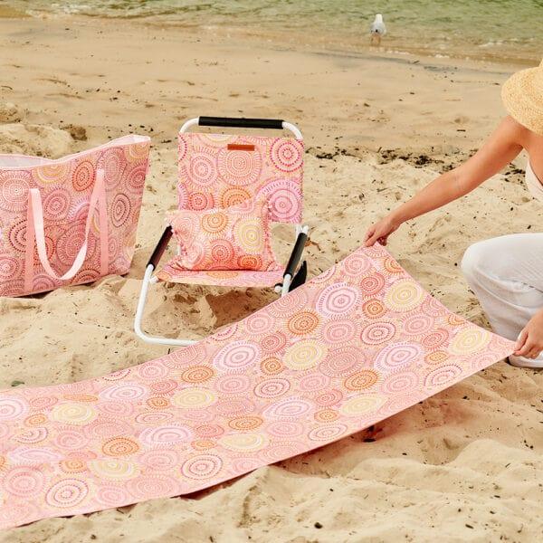 Annabel Trends Sand Free Beach Towel - Rainbow