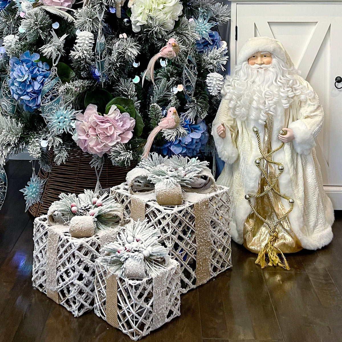House Journey Rattan Light Up Christmas Presents - Set of 3