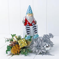 Sitting Santa Decor.