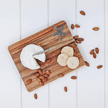 Load image into Gallery viewer, Starfish Cheeseboard Set.
