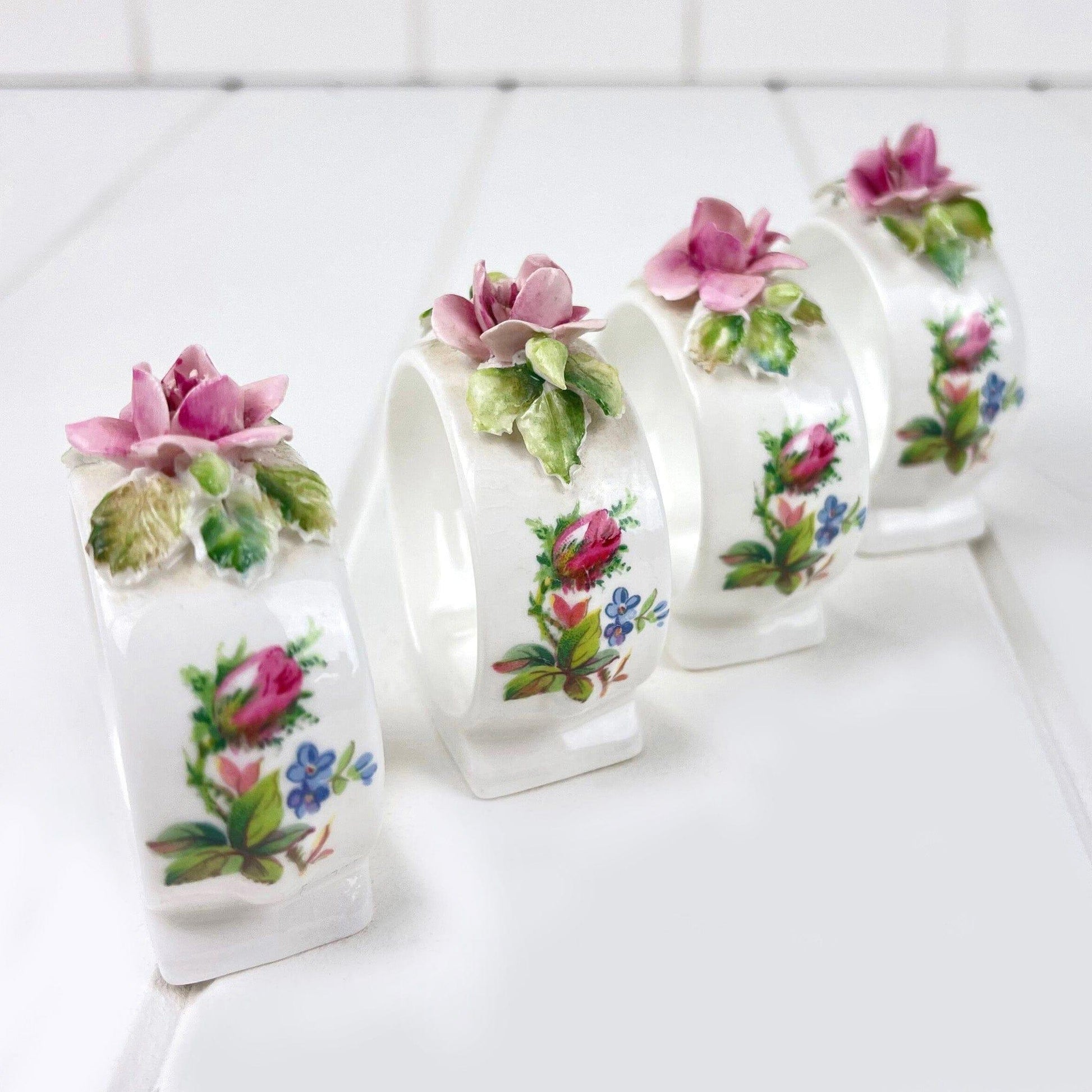 Royal Albert Bone China Royal Albert Moss Rose Napkin Ring with Applied Rose