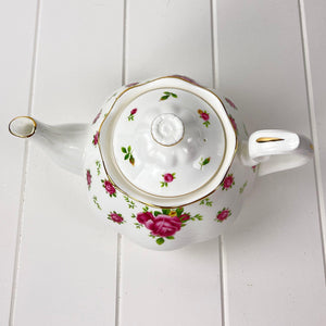 Royal Albert New Country Roses Large White Teapot.