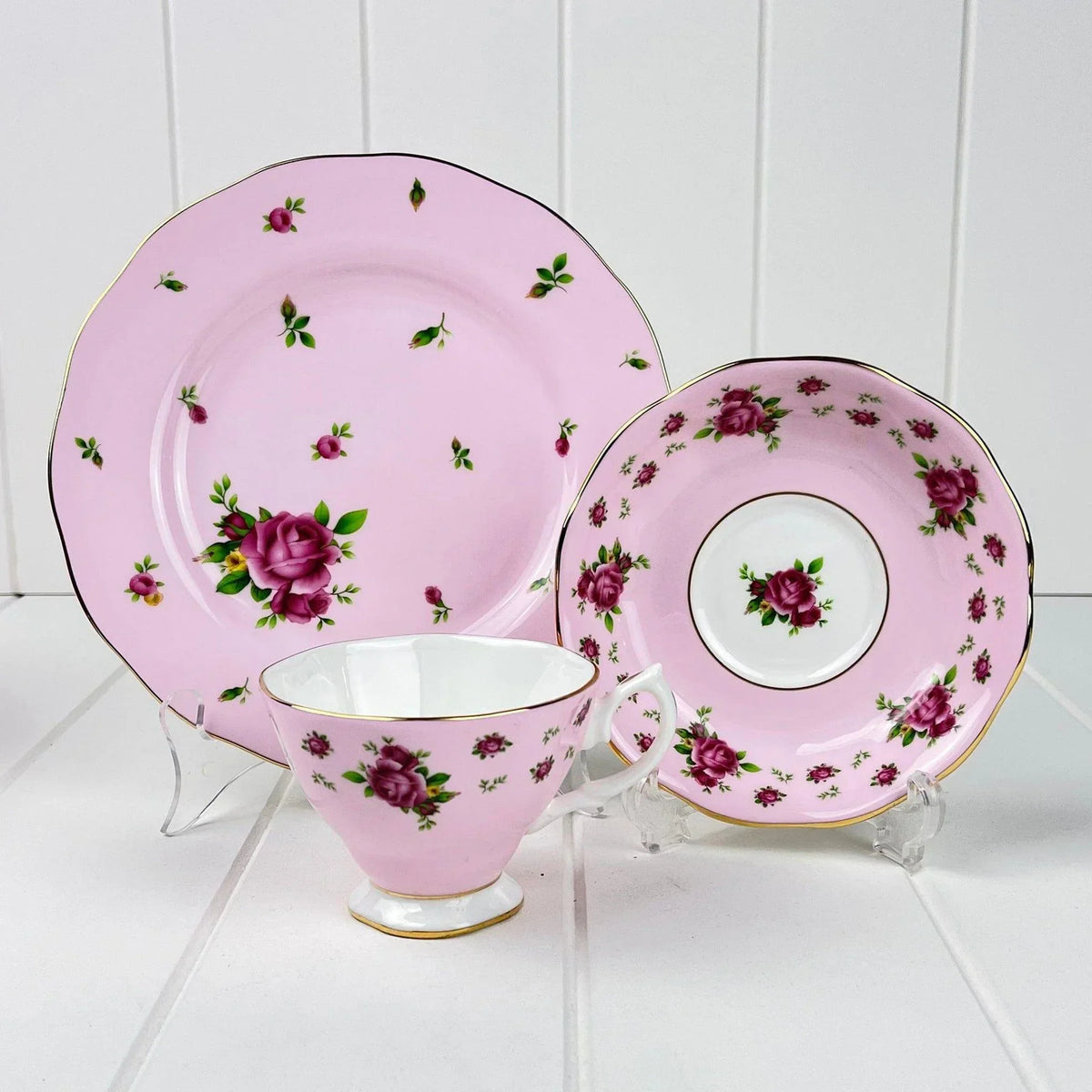 Royal Albert Bone China Royal Albert New Country Roses Pink Trio