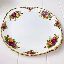 Load image into Gallery viewer, Royal Albert Old Country Roses Tabbed Cake Plate.
