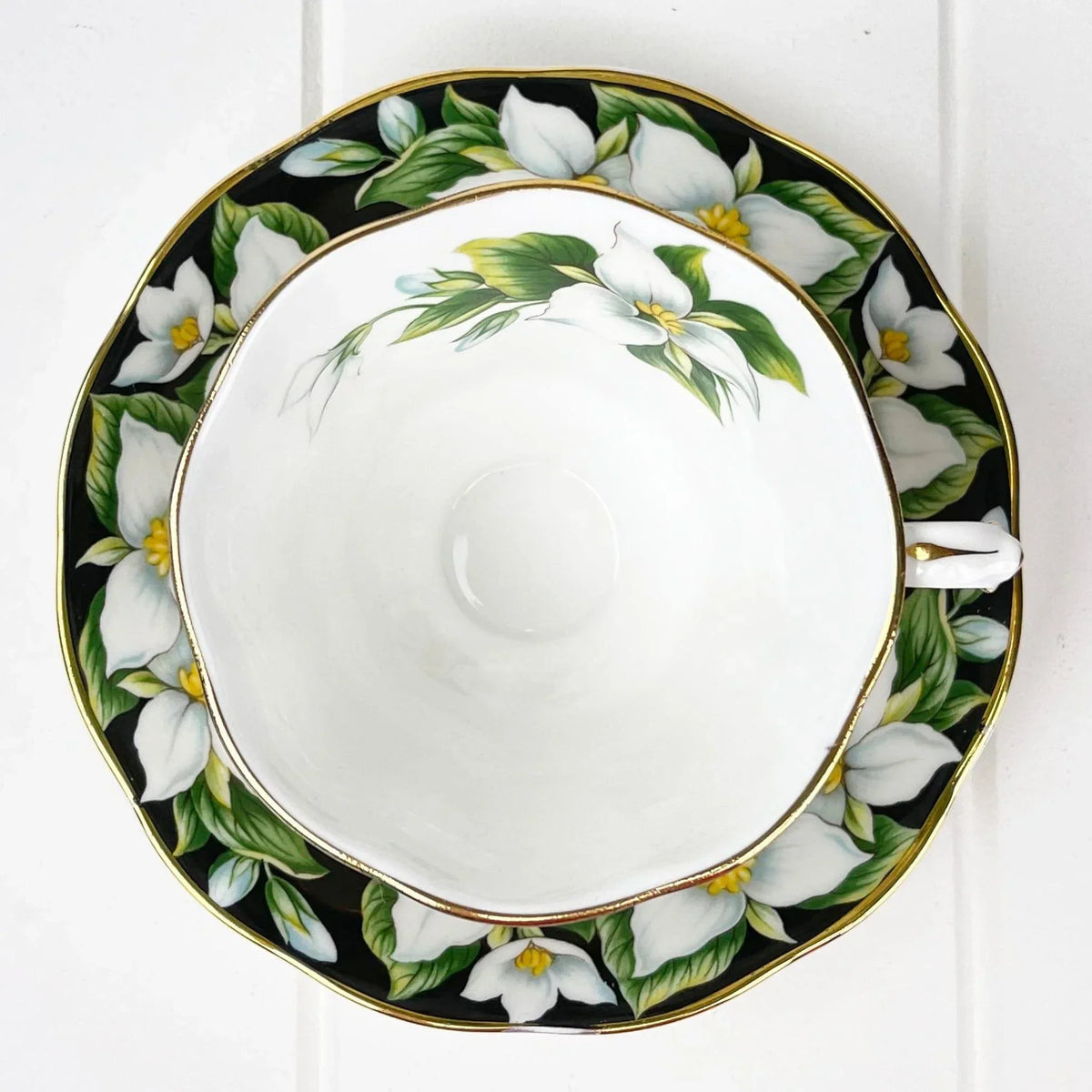 Royal Albert Provincial Flowers - Trillium Duo.