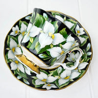 Royal Albert Provincial Flowers - Trillium Duo.