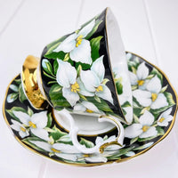 Royal Albert Provincial Flowers - Trillium Duo.