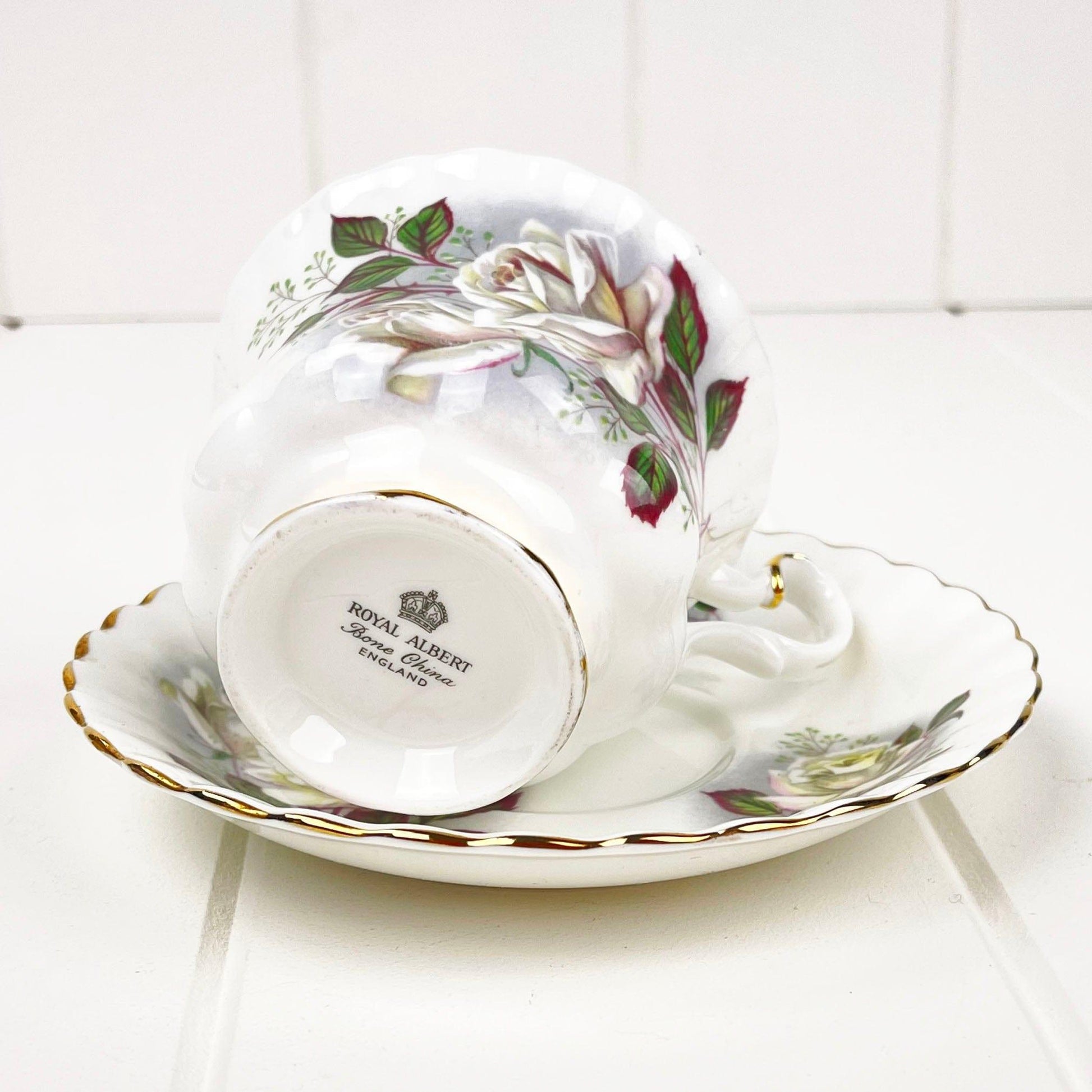 Royal Albert Un-named White Rose Duo.